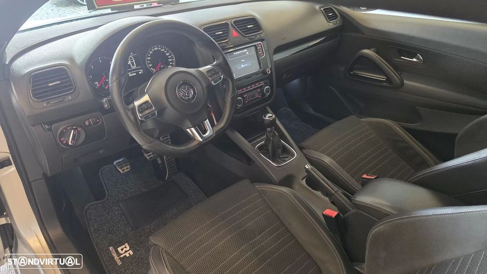 VW Scirocco 2.0 TDI Sport - 33
