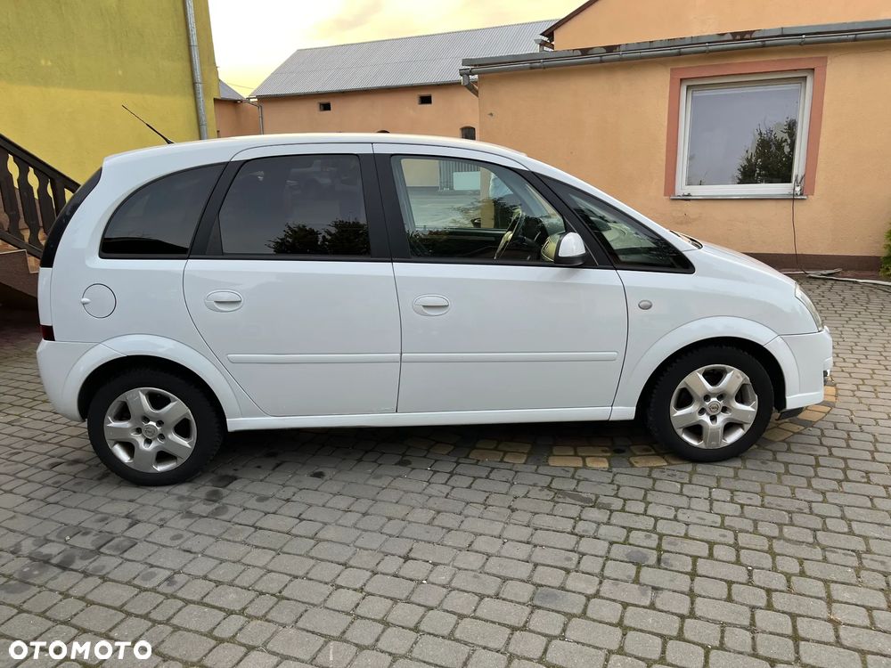 Opel Meriva 1.6 Essentia MTA - 4