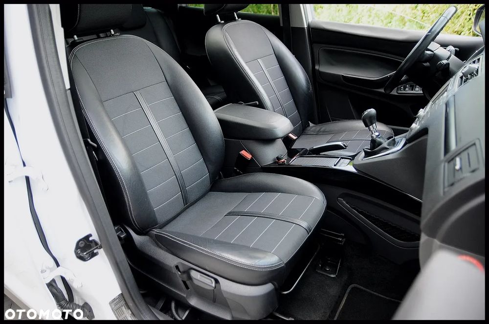 Ford Kuga 2.0 TDCi 4WD Titanium - 27