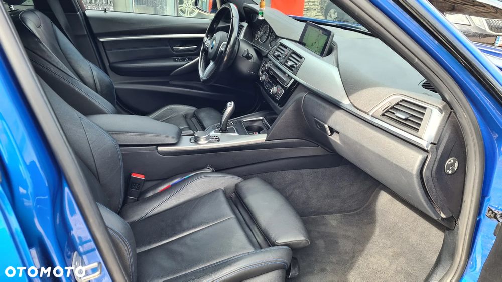 BMW Seria 3 320d M Sport - 23