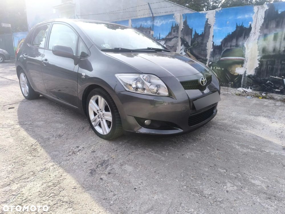 Toyota Auris 2.2 D-4D D-CAT - 6