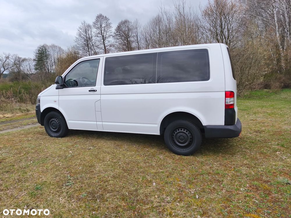 Volkswagen Transporter - 9