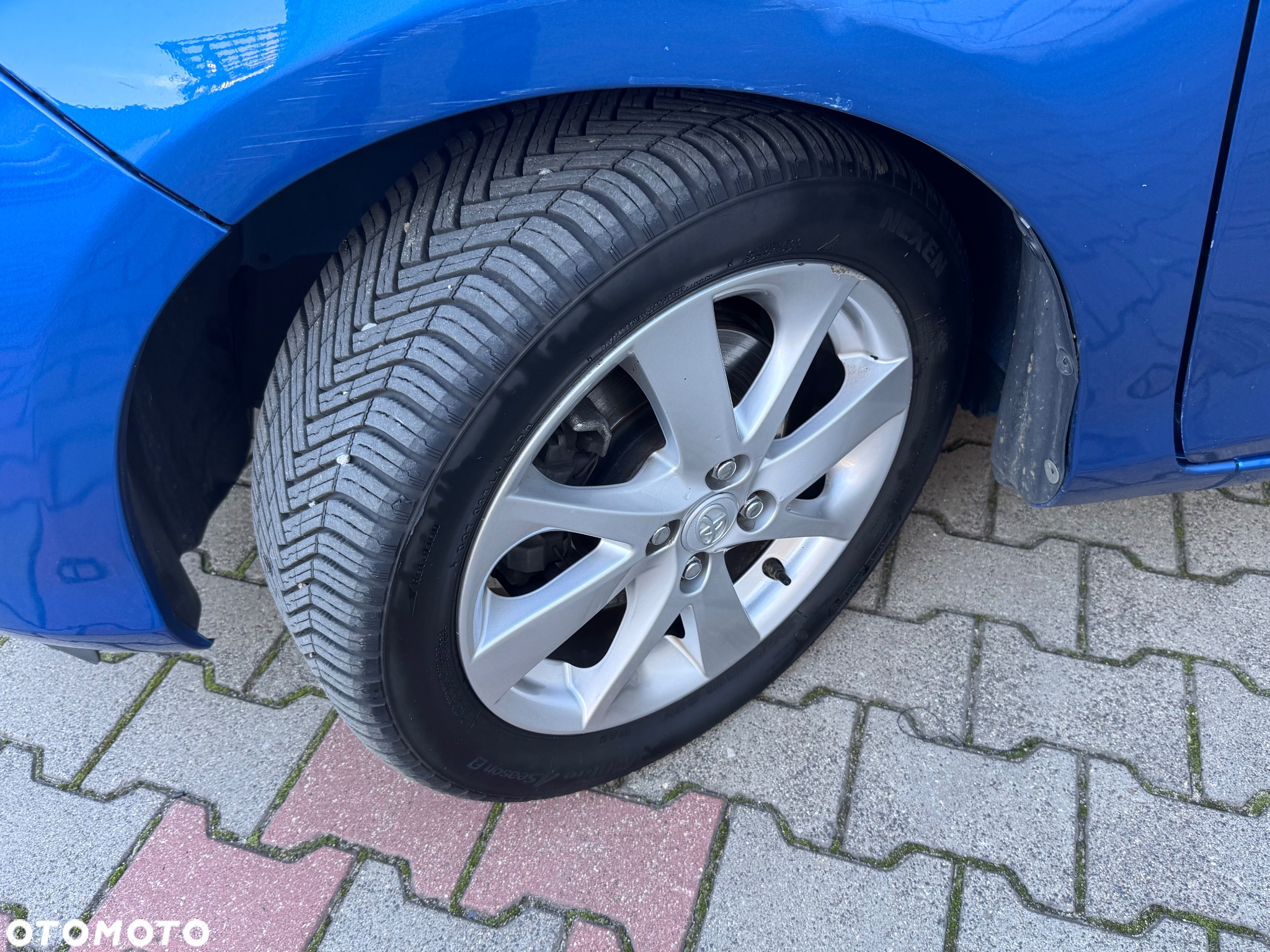 Toyota Yaris Hybrid 100 Premium - 19