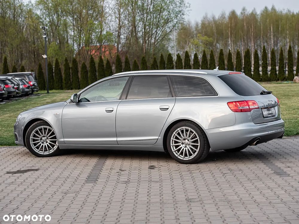 Audi A6 Avant 4.2 FSI quattro tiptronic - 11