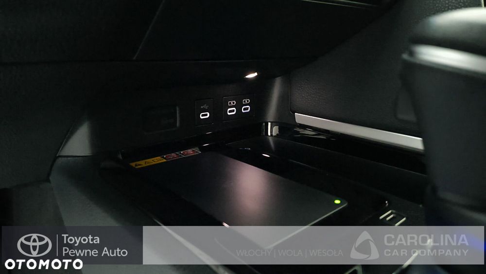 Toyota Camry - 21