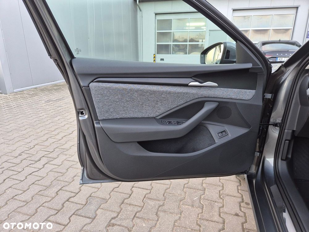 Skoda Superb 2.0 TDI SCR 4x4 Edition 130 DSG - 14