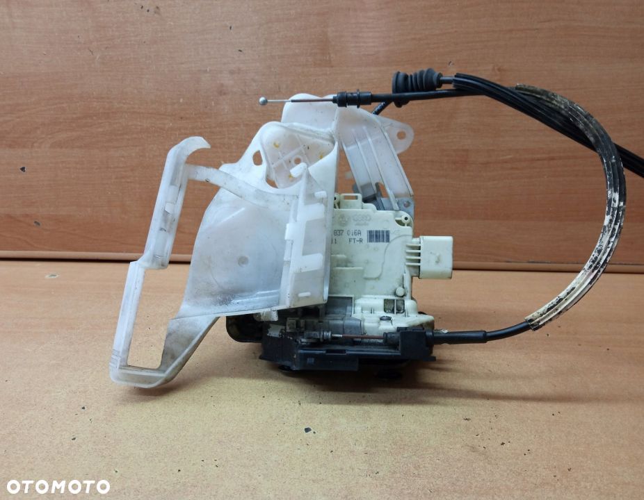 ZAMEK DRZWI PRAWY PRZÓD VW PASSAT B7 9 PIN - 3