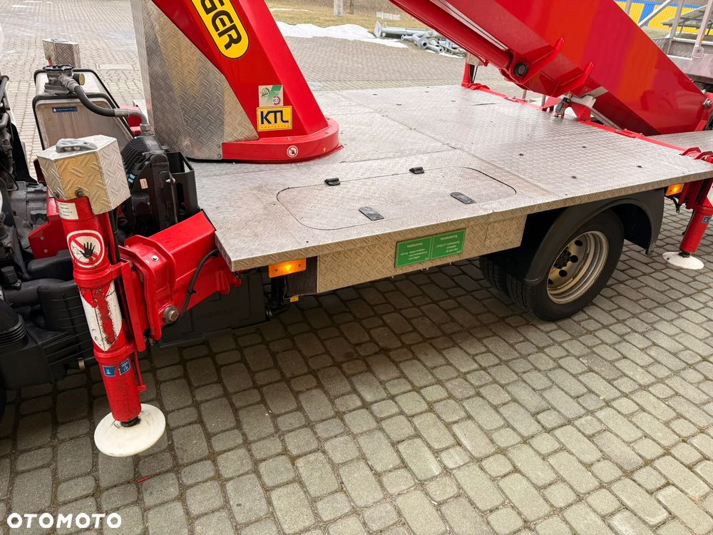 Palfinger P260B (26m w bok 14m)Nissan CABSTAR - 5