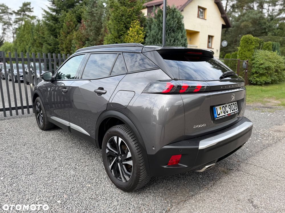 Peugeot 2008 - 8