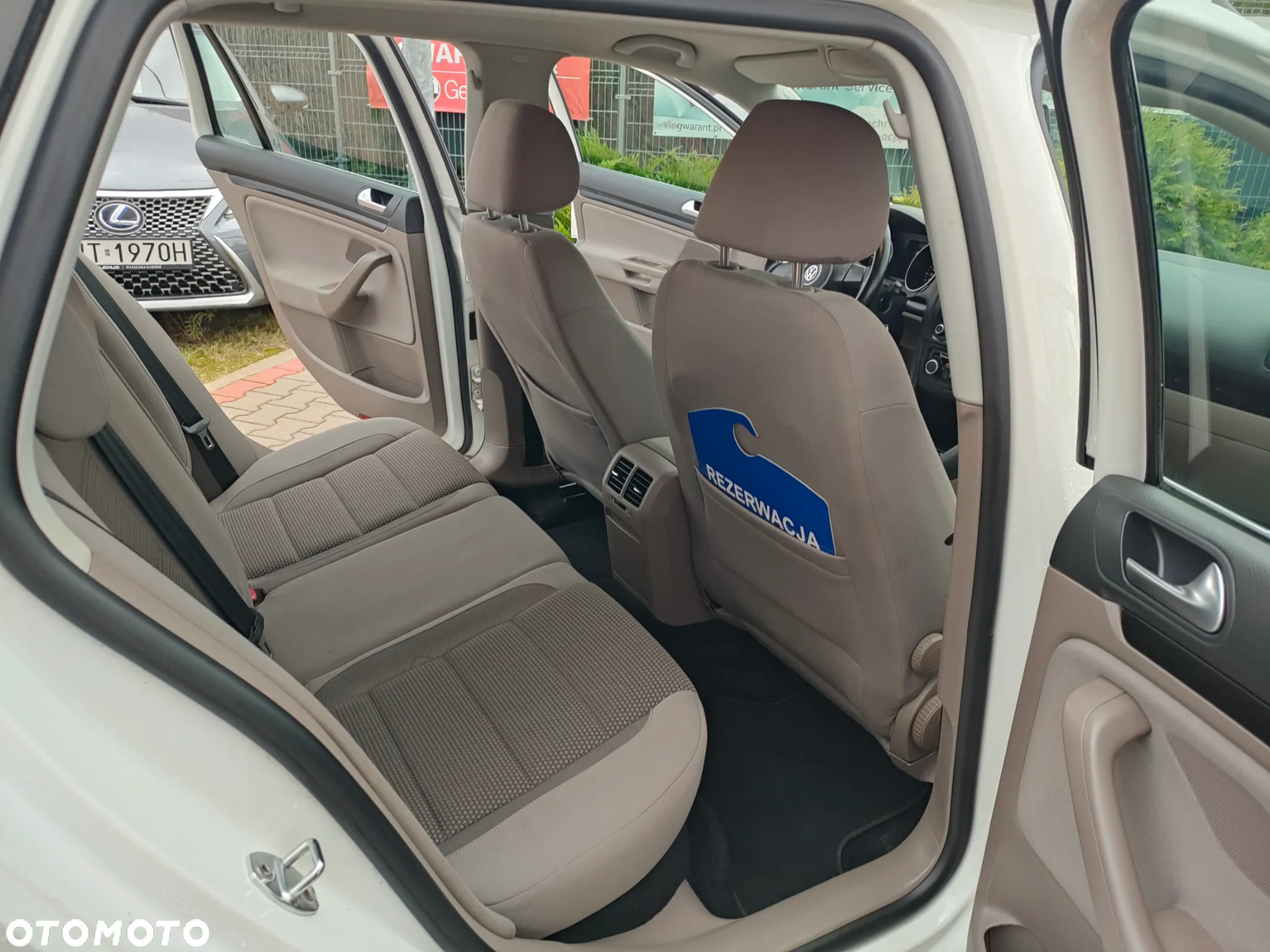 Volkswagen Golf 1.6 TDI 4Motion BlueMotion Technology Comfortline - 19