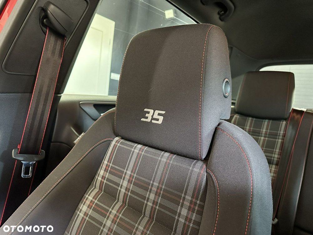 Volkswagen Golf 2.0 GTI Edition 35 - 14
