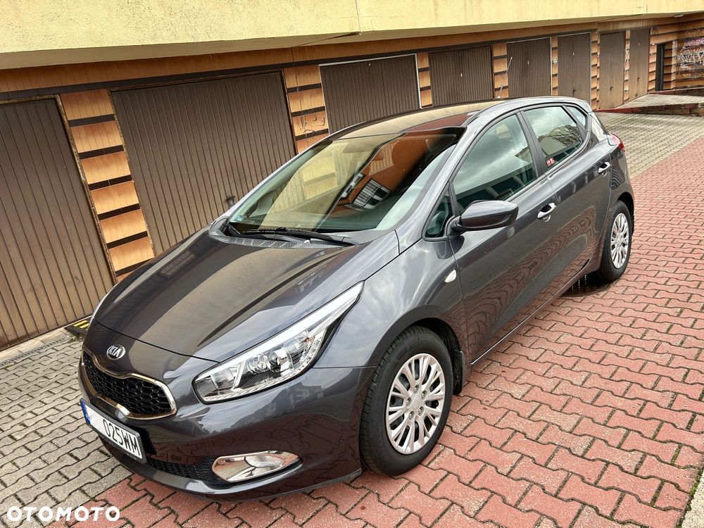 Kia Ceed - 1