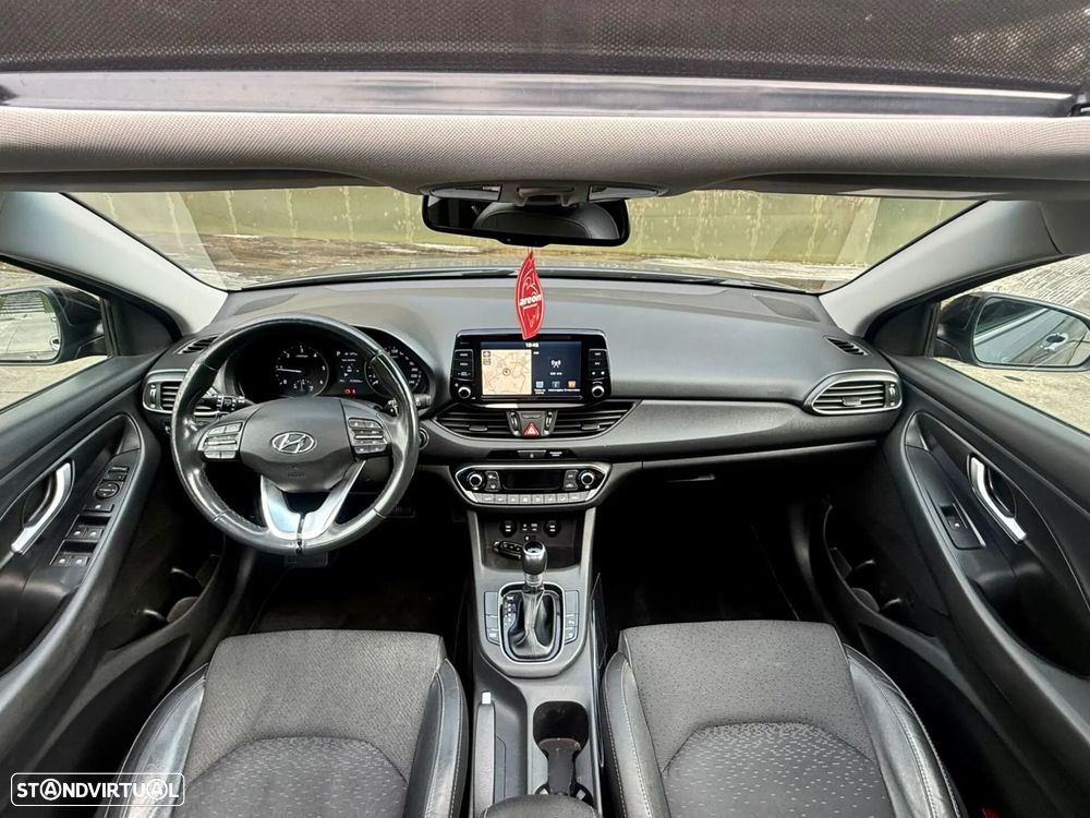 Hyundai i30 SW - 26