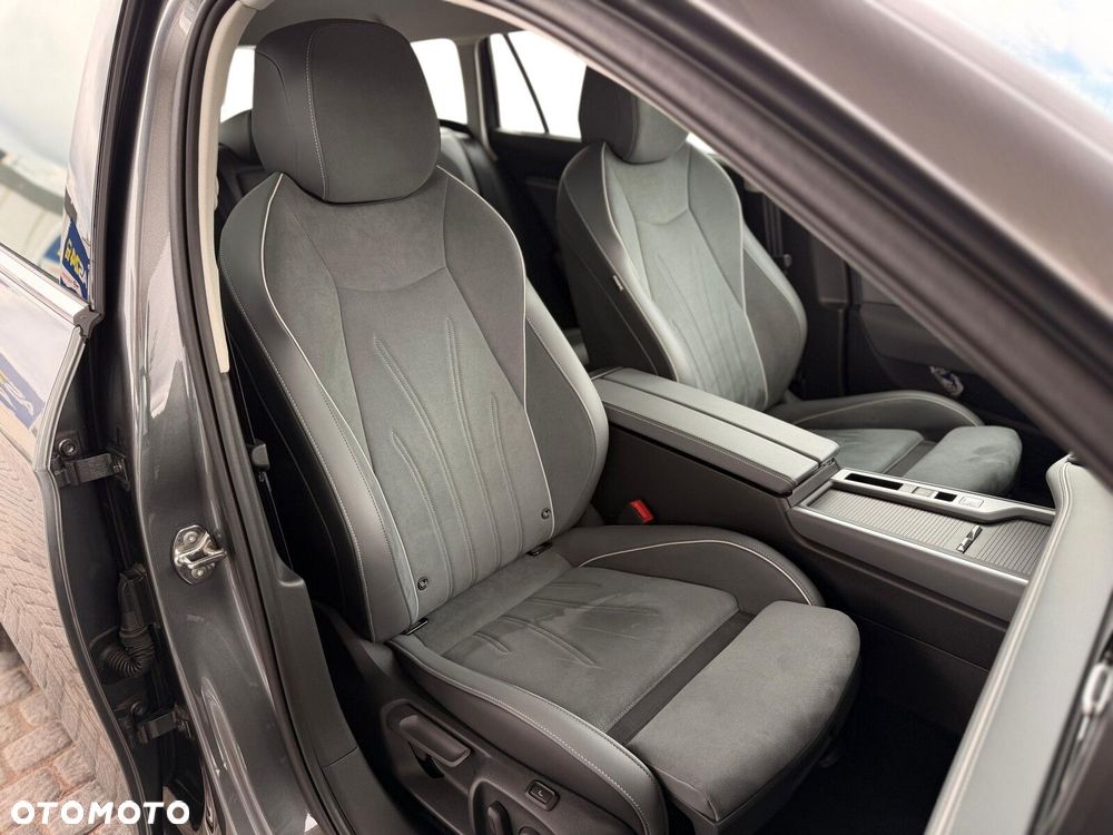 Volkswagen Passat - 25