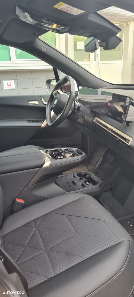 BMW iX - 6
