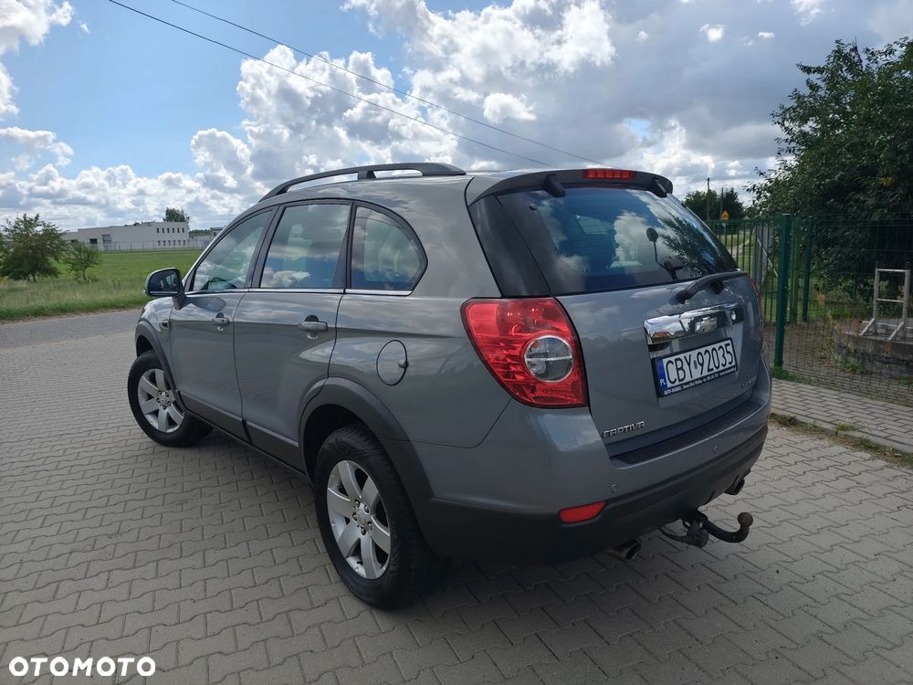 Chevrolet Captiva - 4
