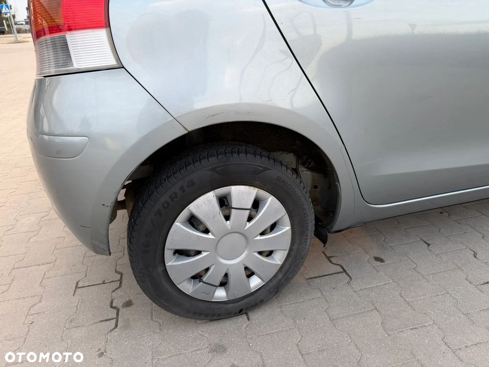 Toyota Yaris 1.0 Luna EU5 - 27