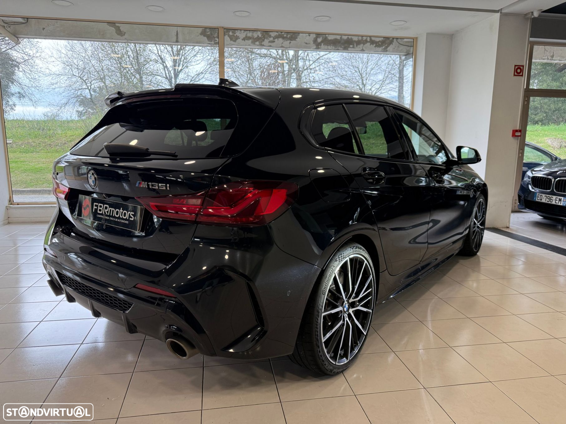 BMW M135i xDrive - 10