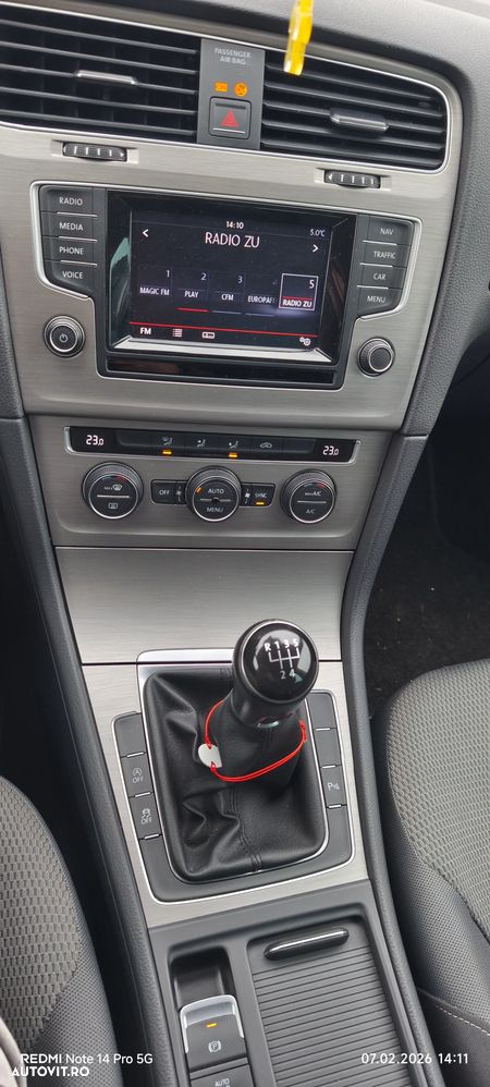 Volkswagen Golf 1.6 BlueTDI Comfortline - 10