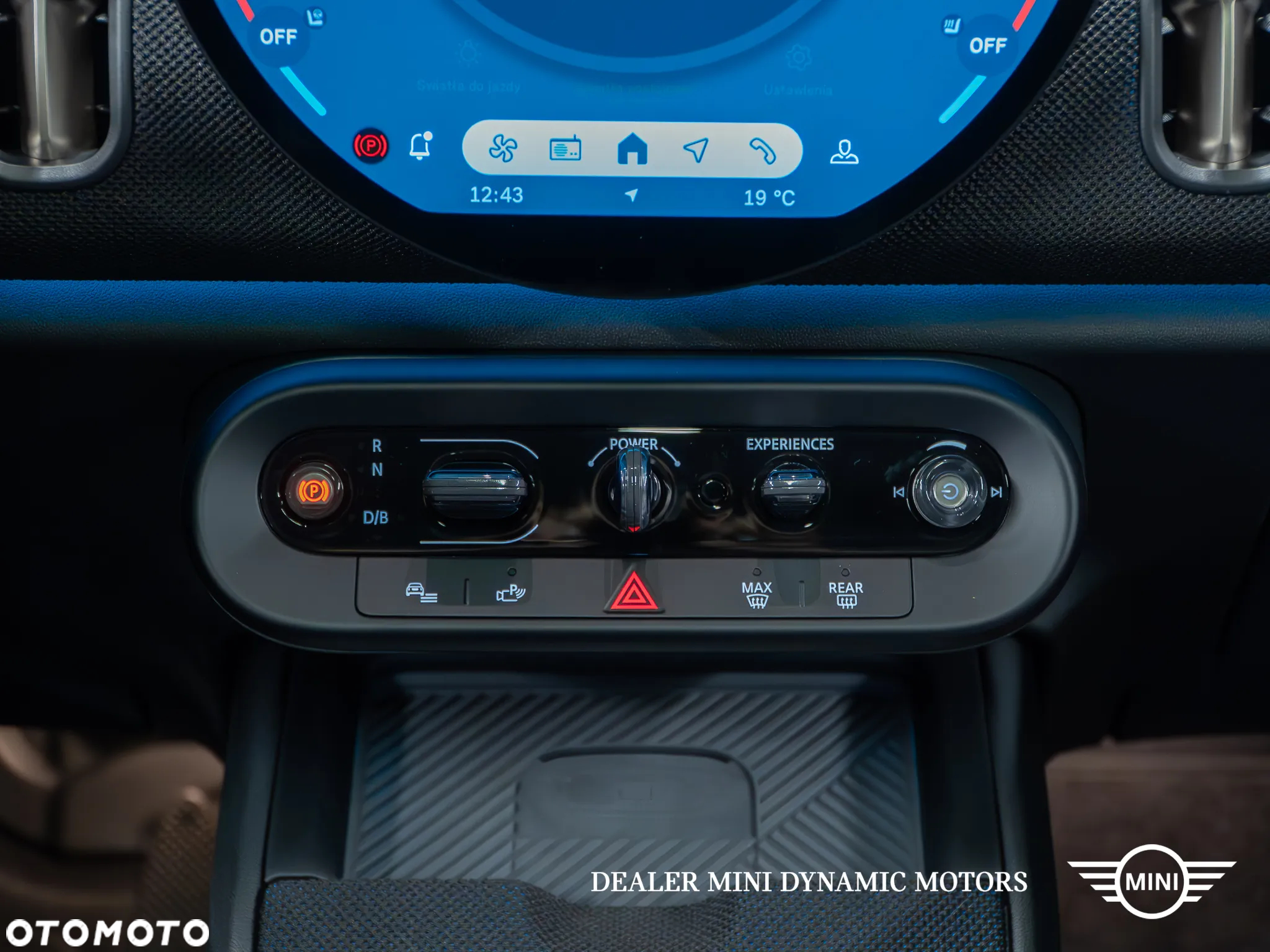 MINI Countryman E Classic Trim - 26