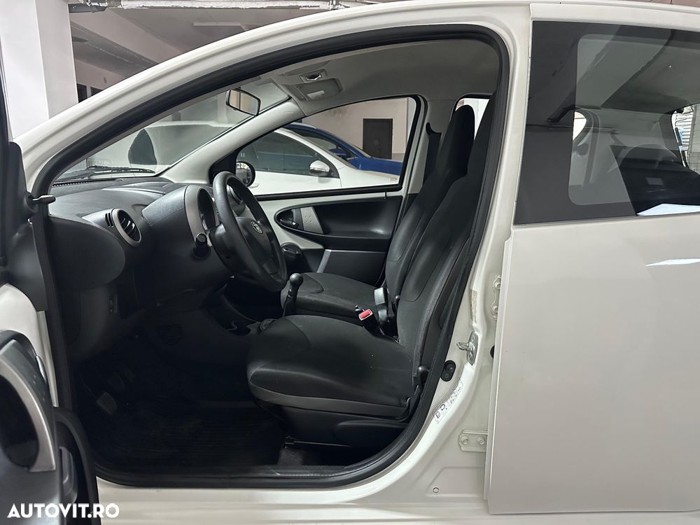 Citroën C-Elysée 1.2 PureTech BVM Shine - 5