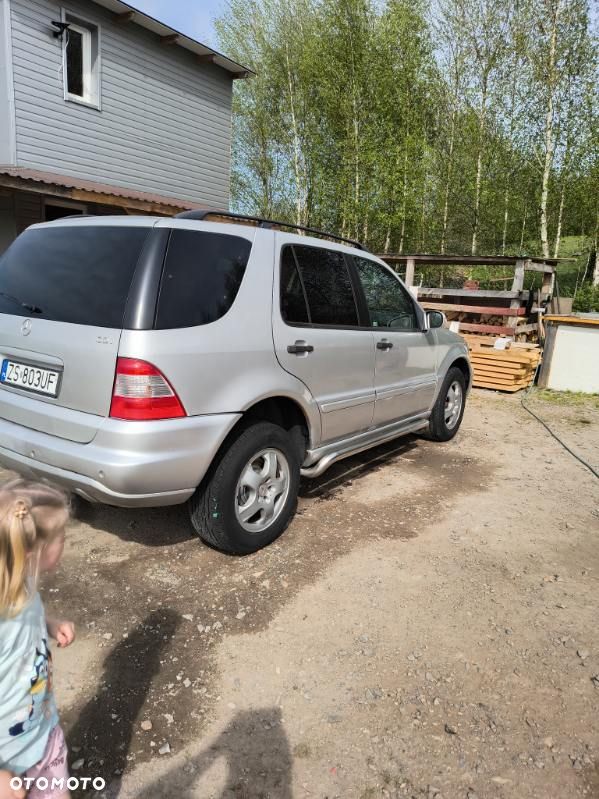 Mercedes-Benz ML - 12