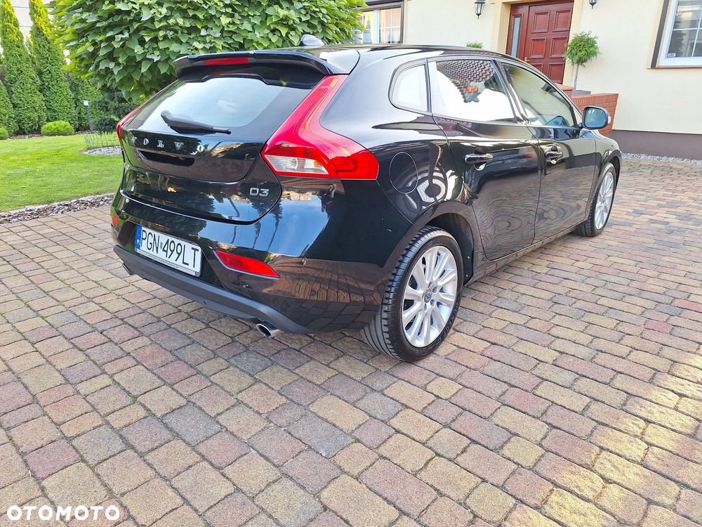 Volvo V40 D3 Momentum - 5