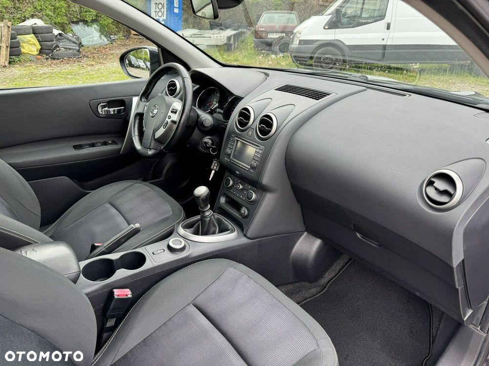 Nissan Qashqai - 15