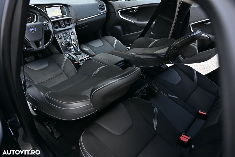 Volvo V40 - 16