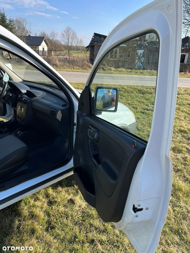 Opel Combo - 9
