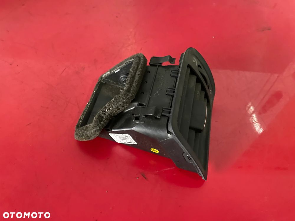 KRATKA NAWIEWU LEWA VOLKSWAGEN PASSAT B6 3C1819701 - 2