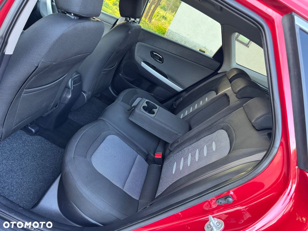 Kia Ceed - 22