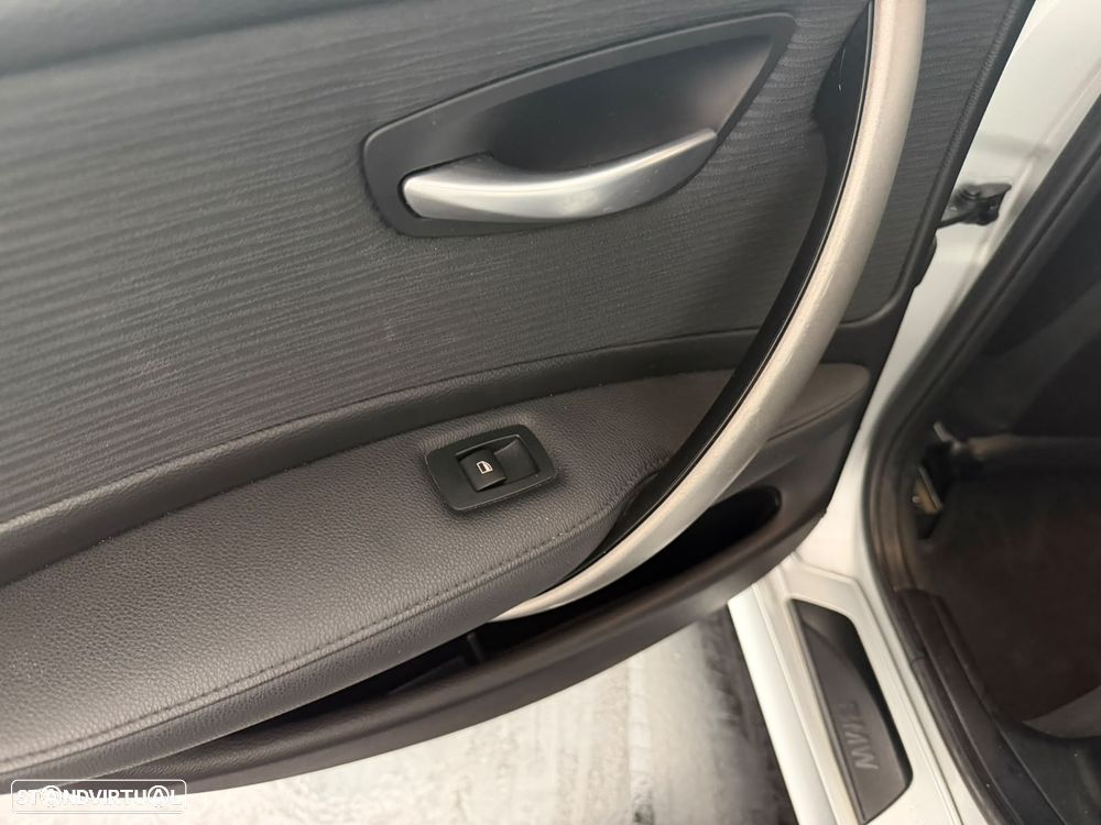 BMW 118 d - 12
