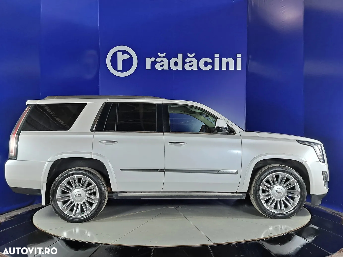 Cadillac Escalade - 6