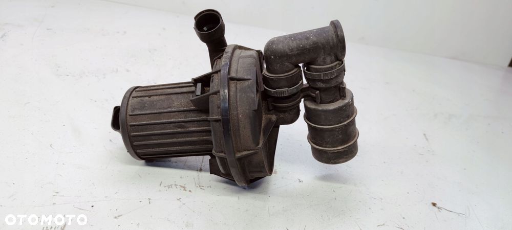 POMPA POWIETRZA WTÓRNEGO AUDI A3 3.2 BDB 022959253 - 1