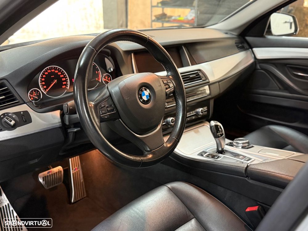 BMW 525 d Line Luxury Auto - 16