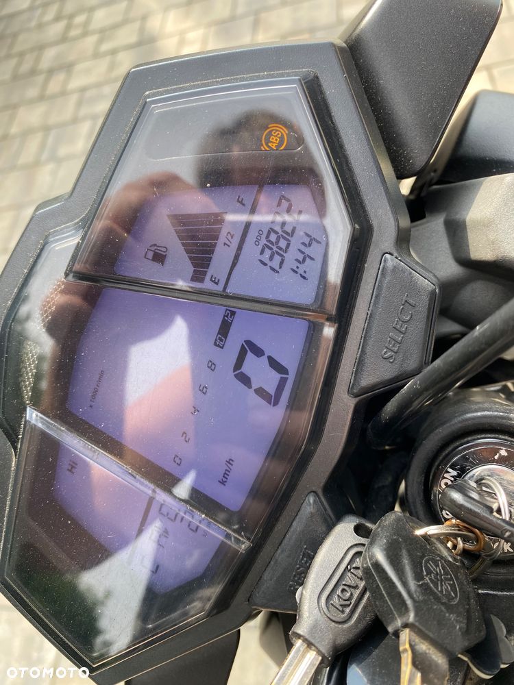 Yamaha MT - 4