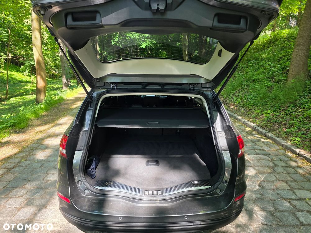 Ford Mondeo 2.0 TDCi Titanium - 36