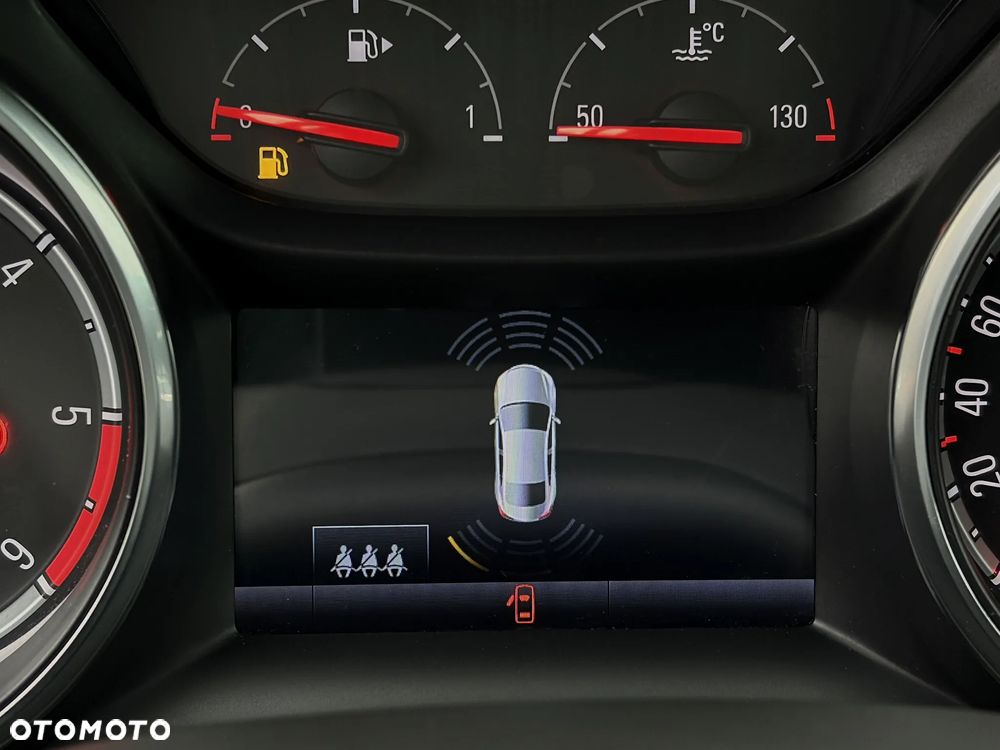 Opel Insignia 2.0 Dynamic - 29