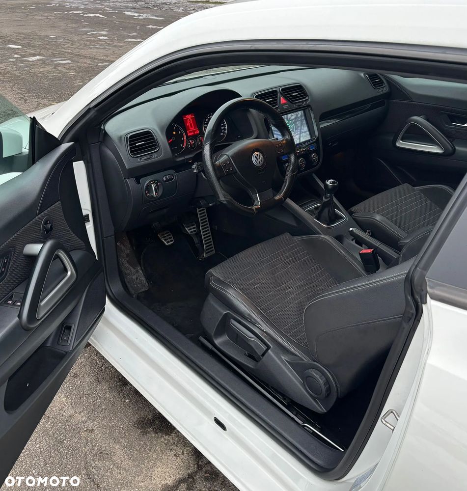 Volkswagen Scirocco 2.0 TSI - 6