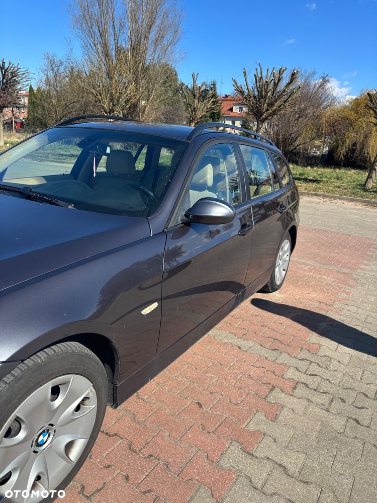 BMW Seria 3 318d DPF - 9