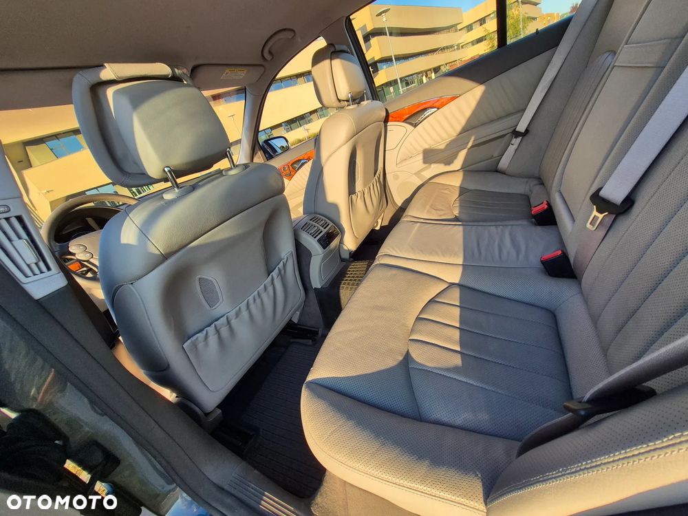 Mercedes-Benz Klasa E 500 4Matic Automatik Elegance - 3