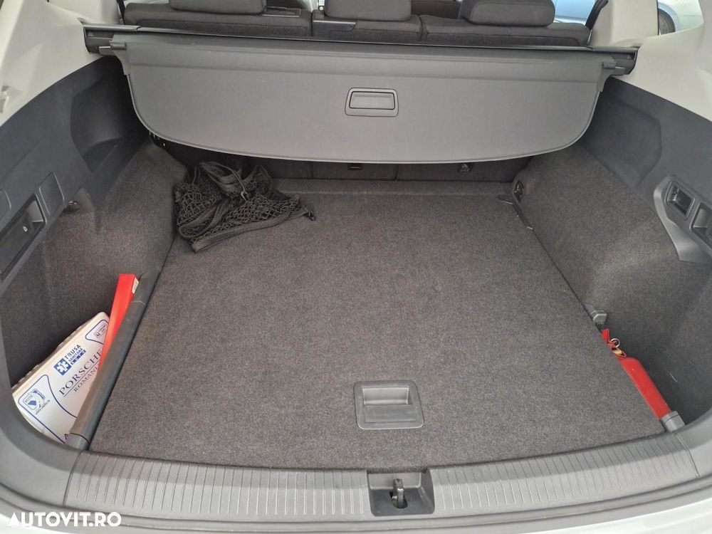 Volkswagen Tiguan - 14