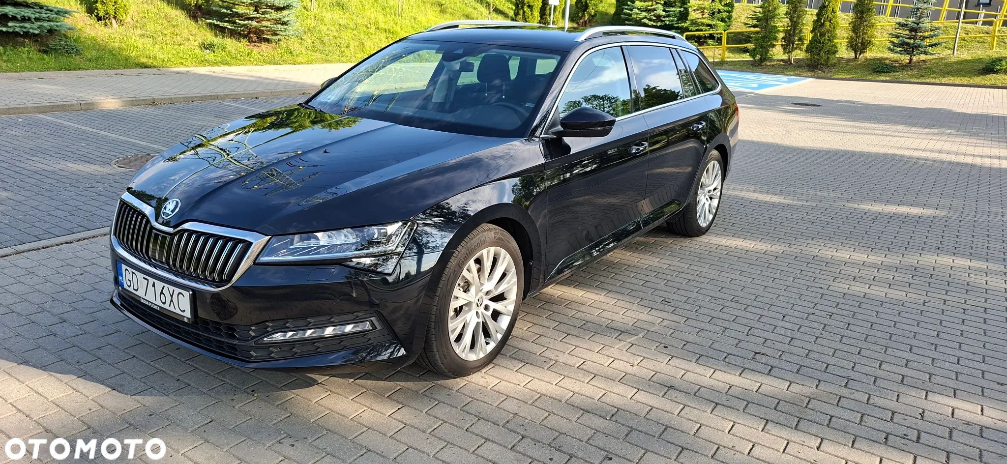 Skoda Superb 2.0 TDI SCR Ambition DSG - 1