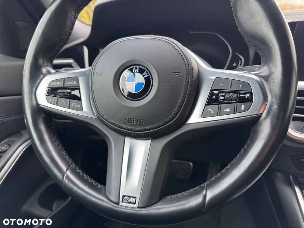 BMW Seria 3 318d M Sport - 21
