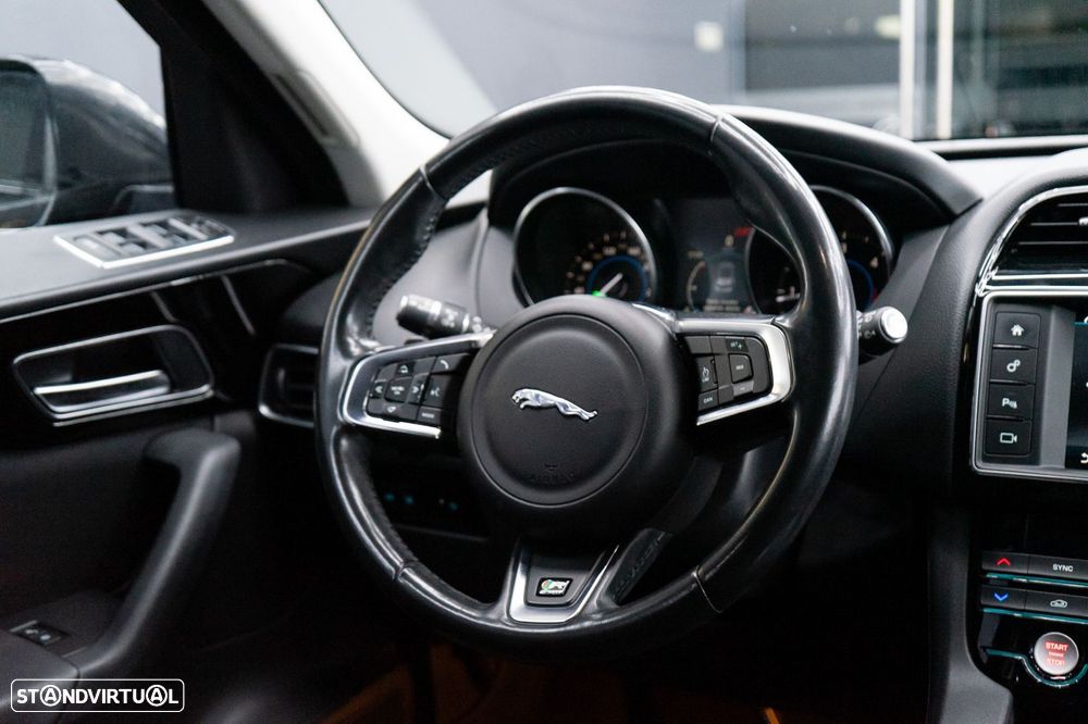 Jaguar F-Pace 20d AWD Aut. R-Sport - 45