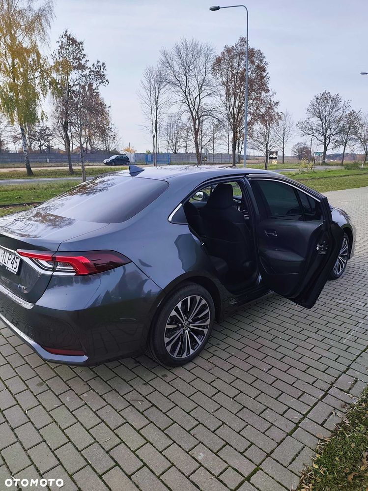 Toyota Corolla - 4