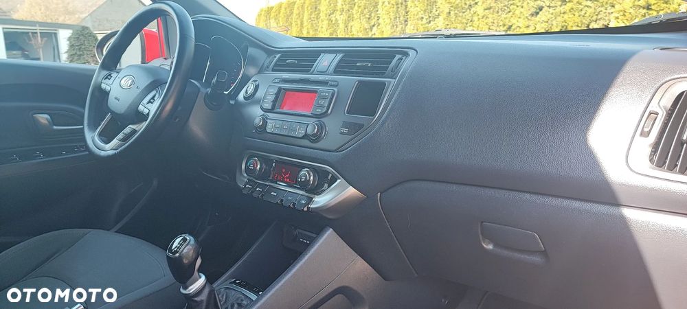 Kia Rio 1.4 Platinum Edition - 38