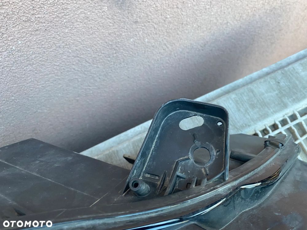 lampa peugeot 308 T9 H7 prawa eu eu cała - 3
