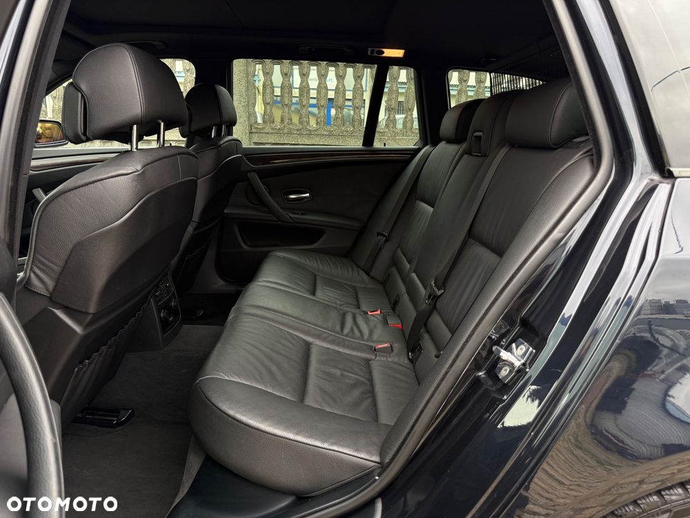 BMW Seria 5 530d - 25